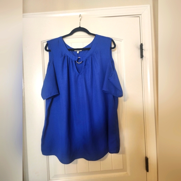 Tops - PLUS SIZE WOMEN SHIRT